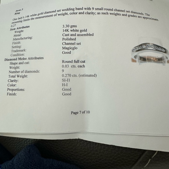 💥PRICE DROP💥👰‍♀️ Womens 14 kt white gold wedding band. 9 diamonds. FIRM! - Picture 4 of 5